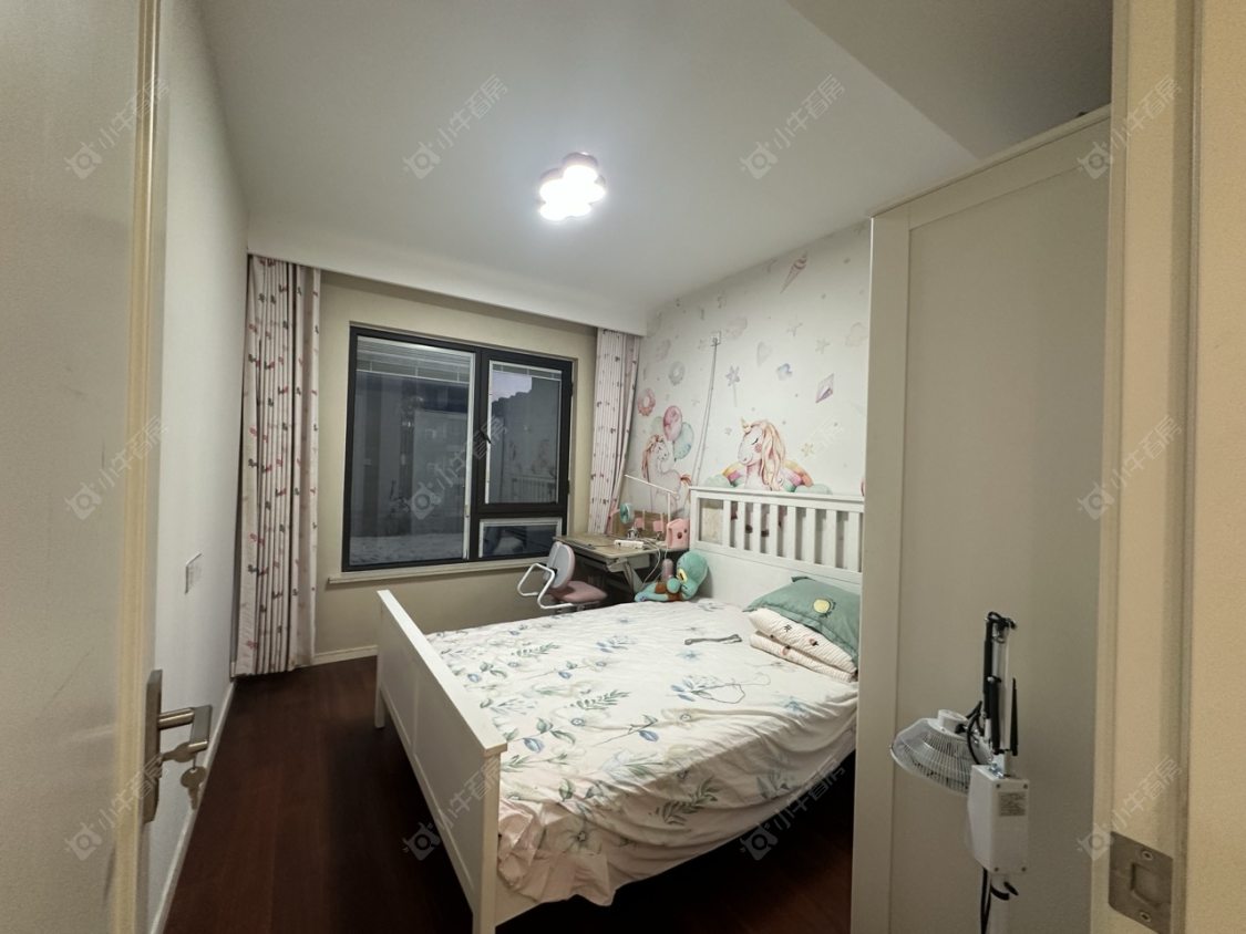 常州世茂香槟湖五期在租房源室内图_小牛看房