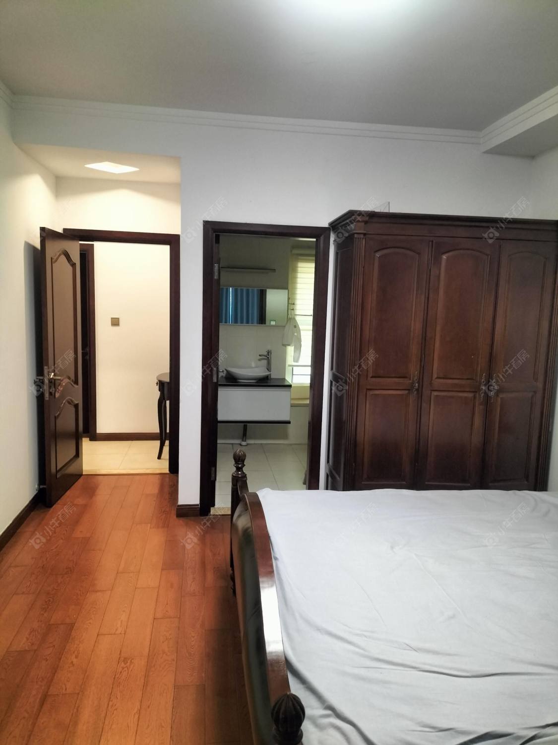 常州世茂香槟湖一期在租房源室内图_小牛看房