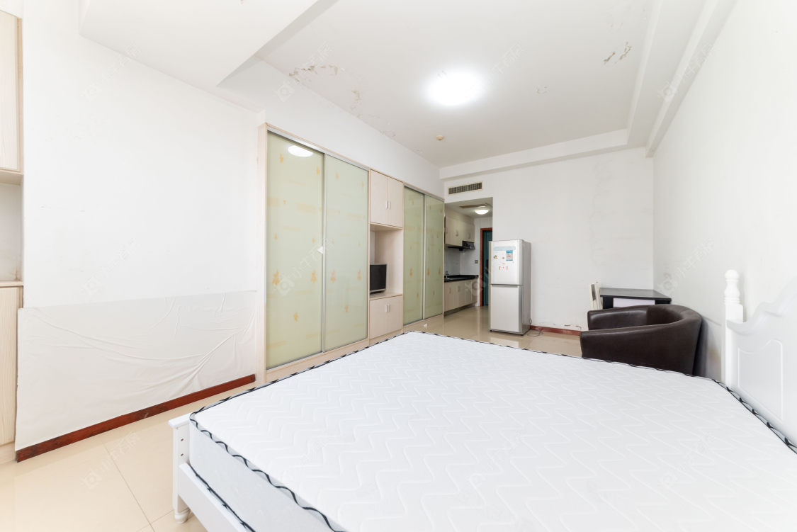 常州亚泰财富中心在售二手房源室内图_小牛看房