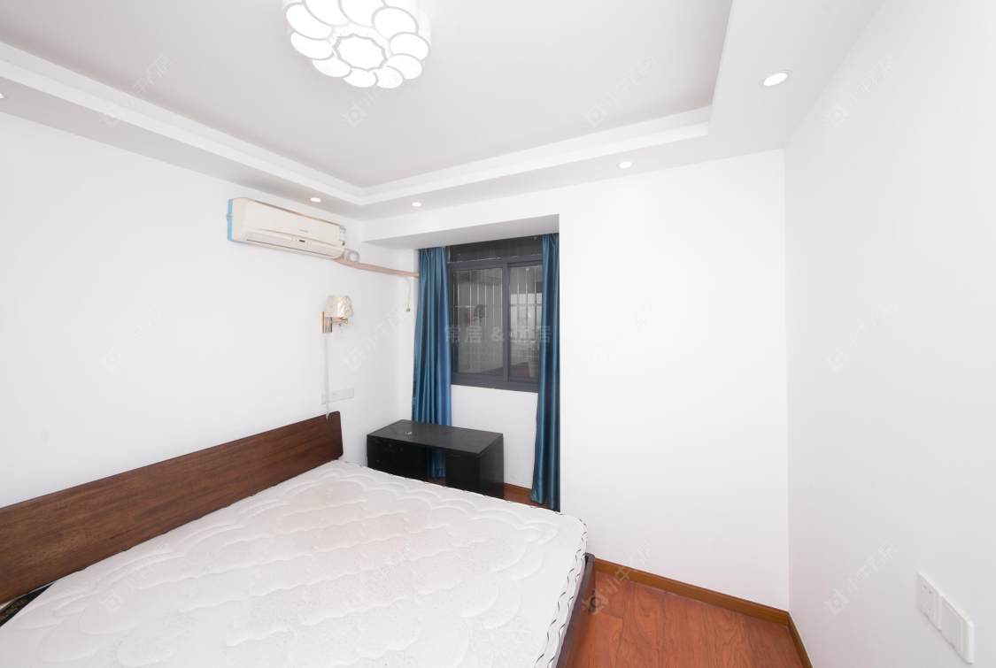 常州绿地世纪城三期在售二手房源室内图_小牛看房