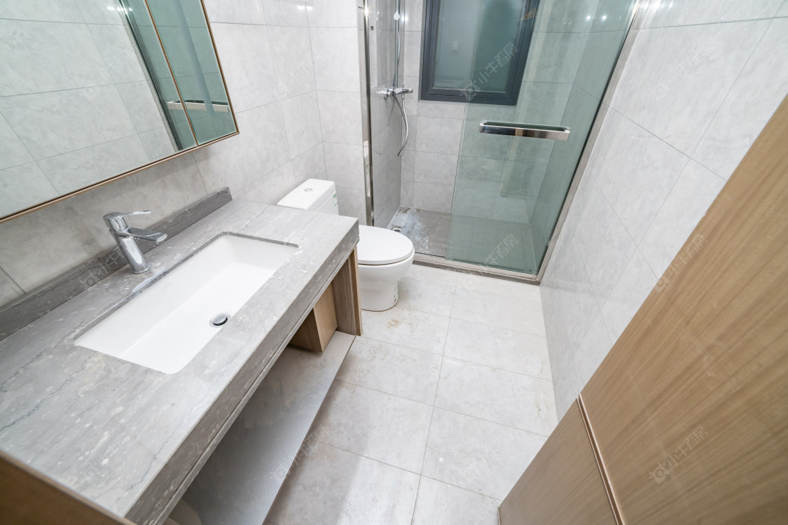 常州荣盛天翌4室2厅3卫在售二手房房源图片