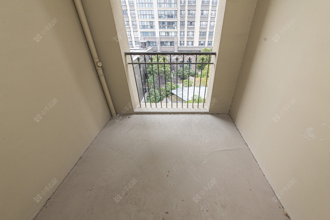 常州绿地香奈别墅区在售二手房源室内图_小牛看房