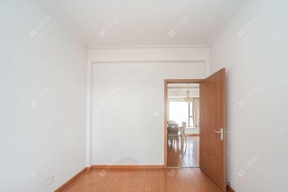 常州世茂香槟湖一期在租房源室内图_小牛看房