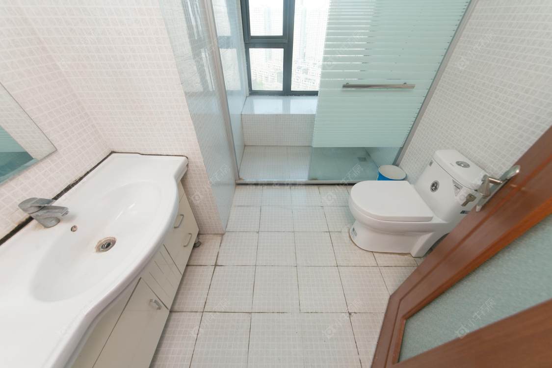 世茂香槟湖一期房源室内图 常州世茂香槟湖一期在售二手房源室内图_小牛看房