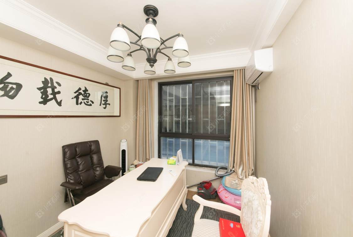常州世茂香槟湖三期在售二手房房源室内图_小牛看房