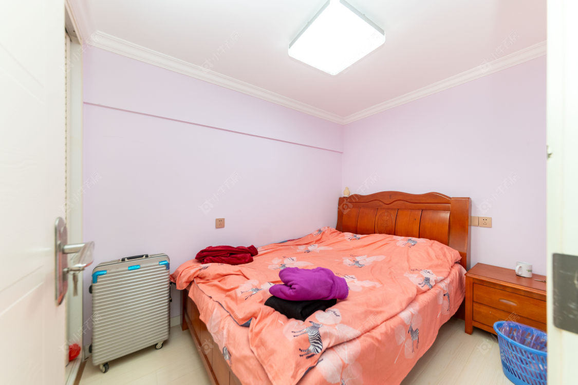 常州亚泰财富中心在售二手房源室内图_小牛看房