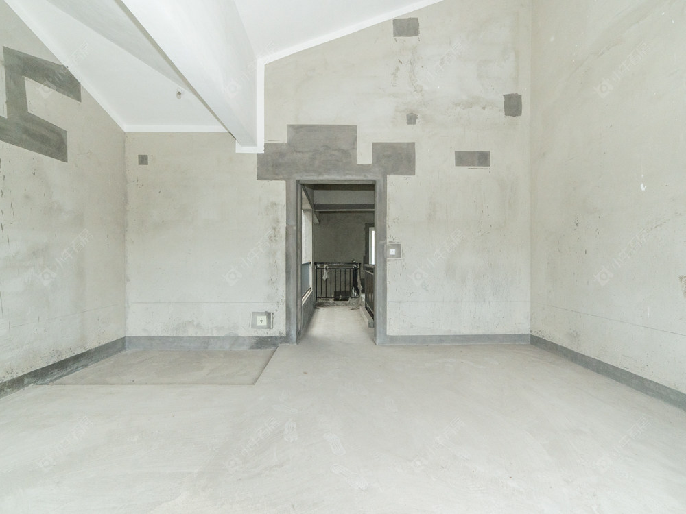 常州中海锦珑湾别墅区在售二手房源室内图_小牛看房