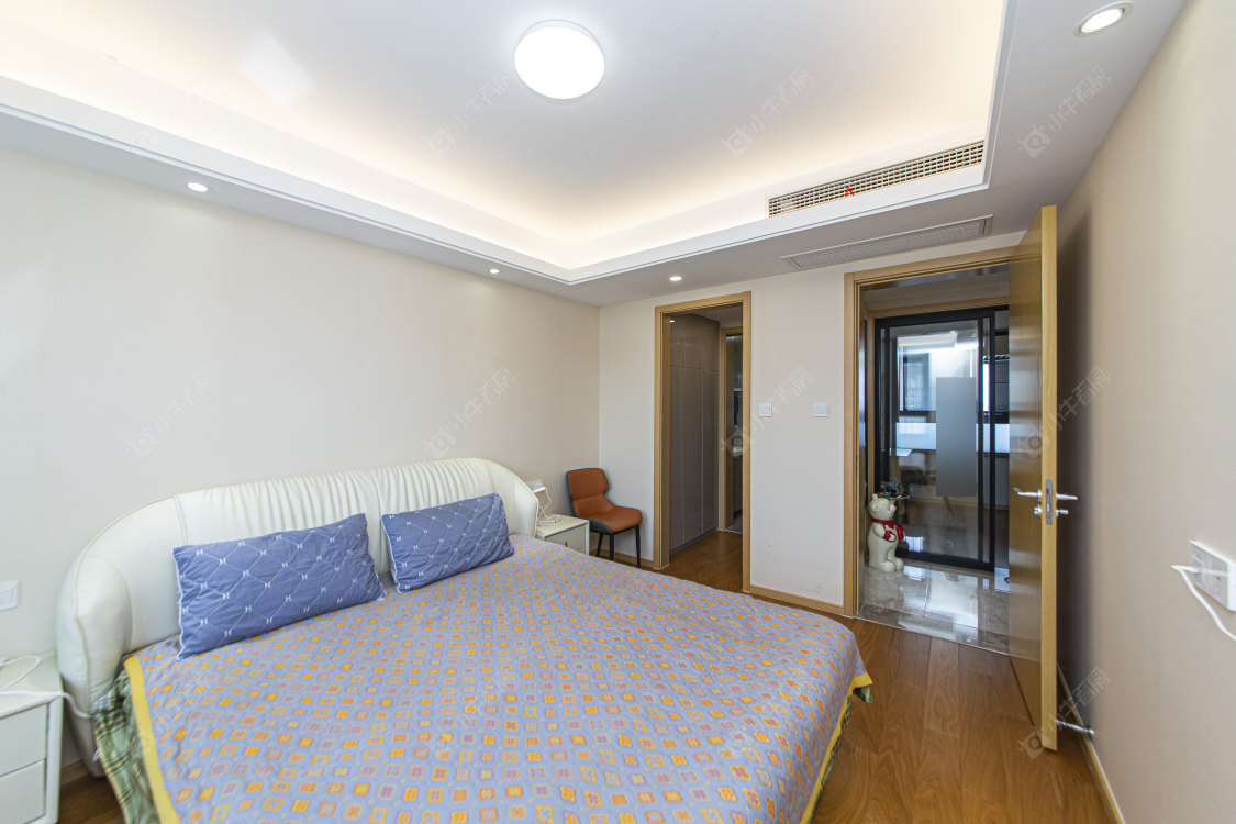 常州绿地香奈在售二手房源室内图_小牛看房