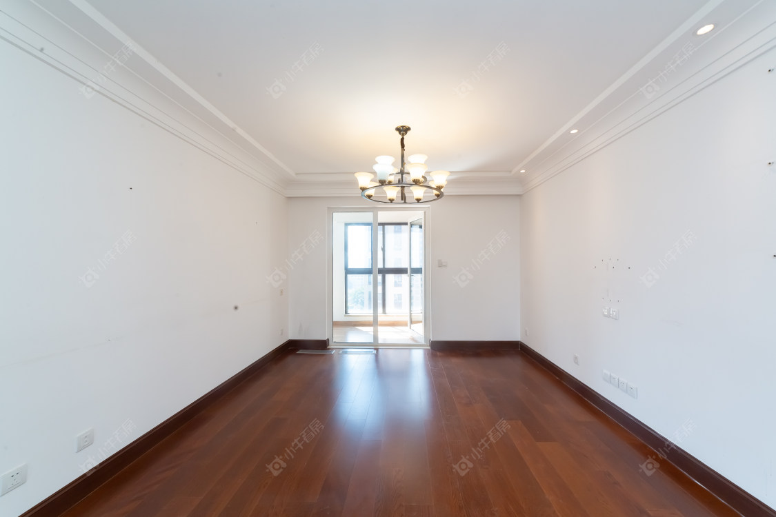 常州朗诗蓝郡3室2厅2卫在售二手房房源图片