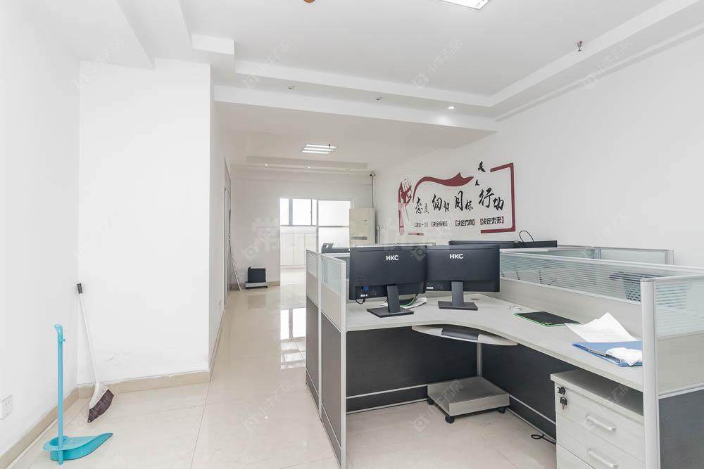 亚泰财富中心房源室内图 常州亚泰财富中心在售二手房源室内图_小牛看房