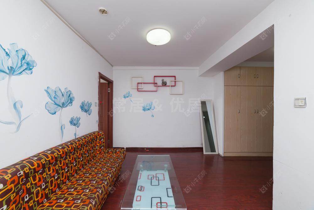 常州美吉特黄金公寓在售二手房源室内图_小牛看房