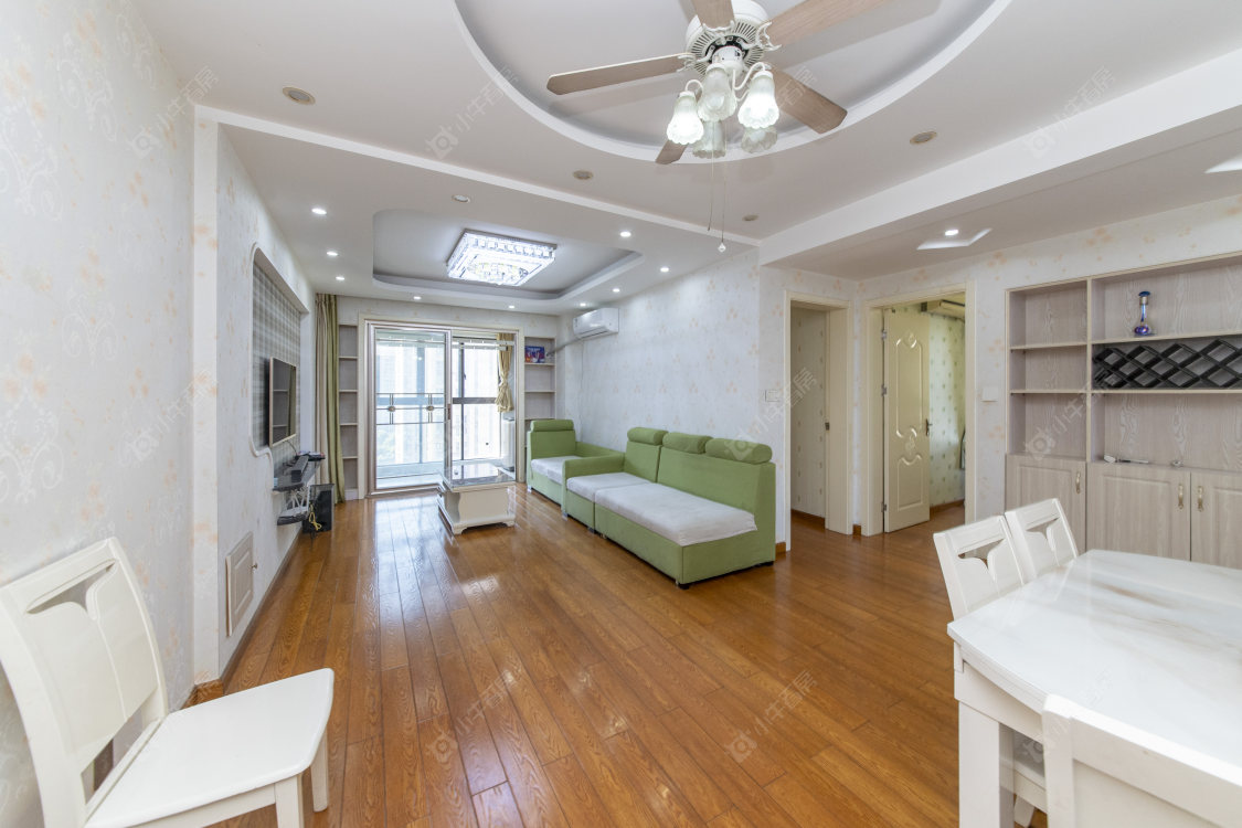 常州绿地香颂花园在售二手房源室内图_小牛看房