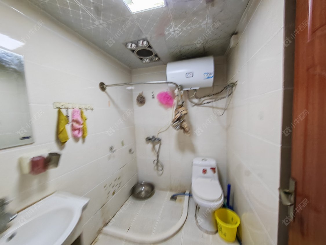 常州亚泰财富中心在租房源室内图_小牛看房