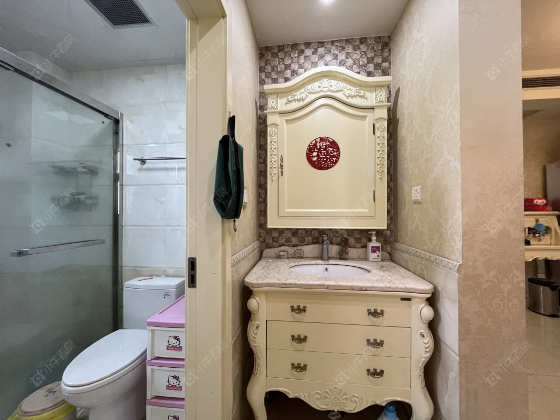 常州世茂香槟湖二期在租房源室内图_小牛看房