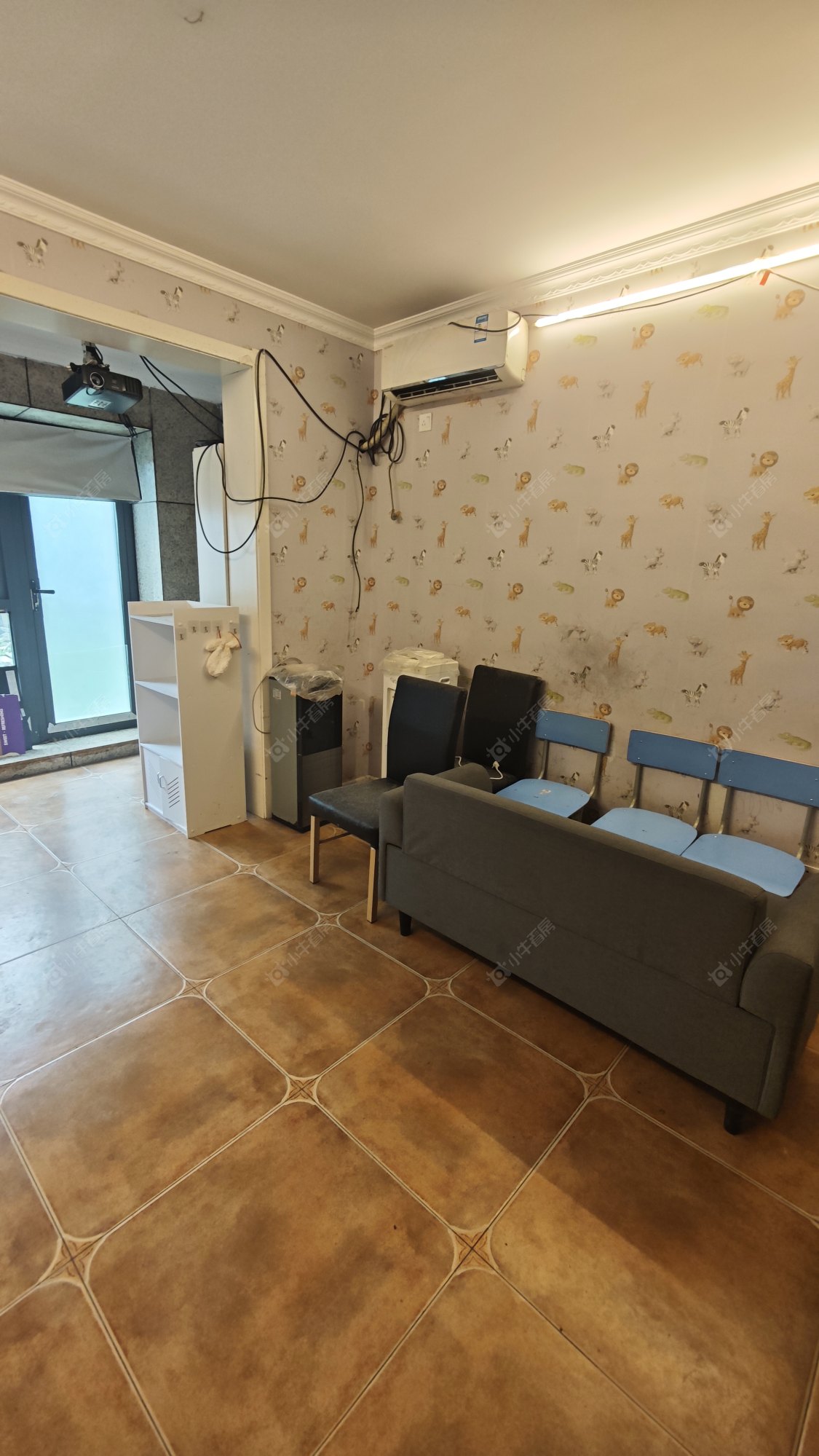 常州世茂香槟湖二期在租房源室内图_小牛看房