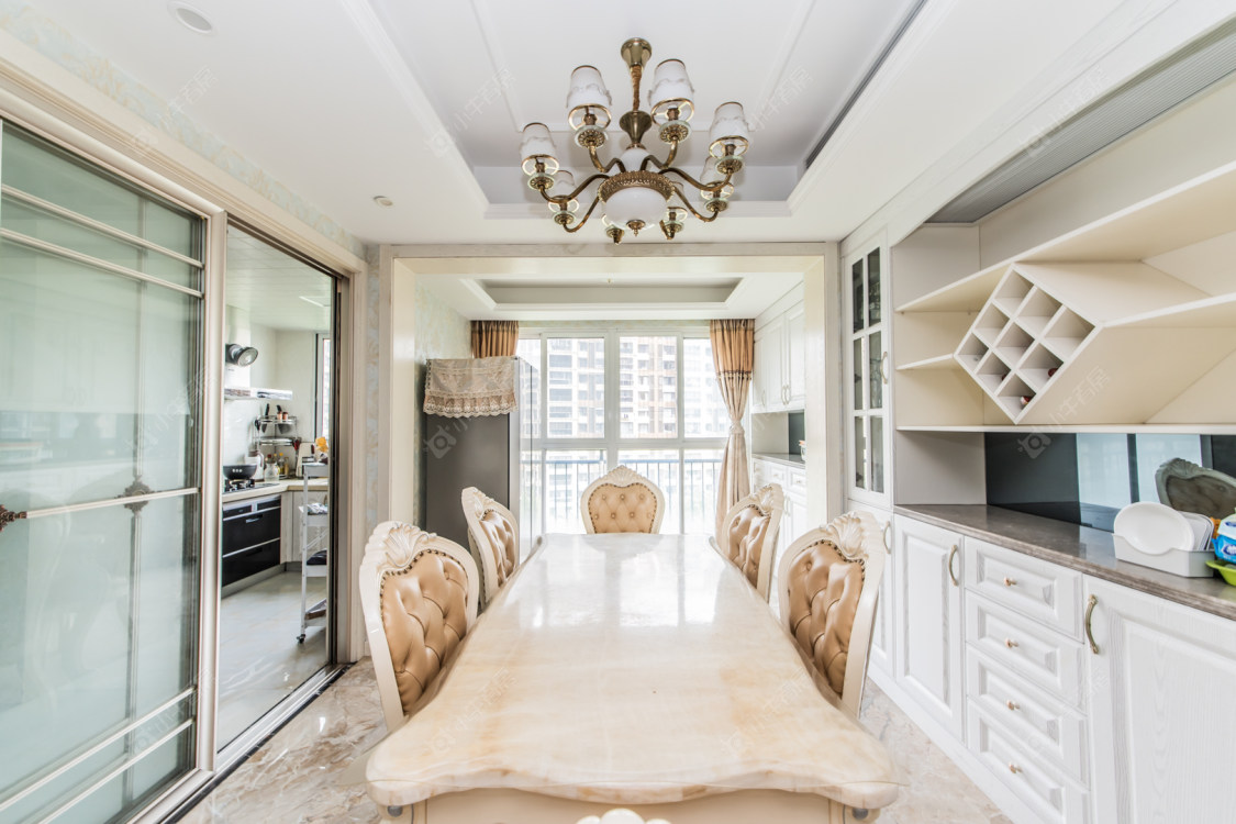 常州世茂香槟湖二期在售二手房源室内图_小牛看房