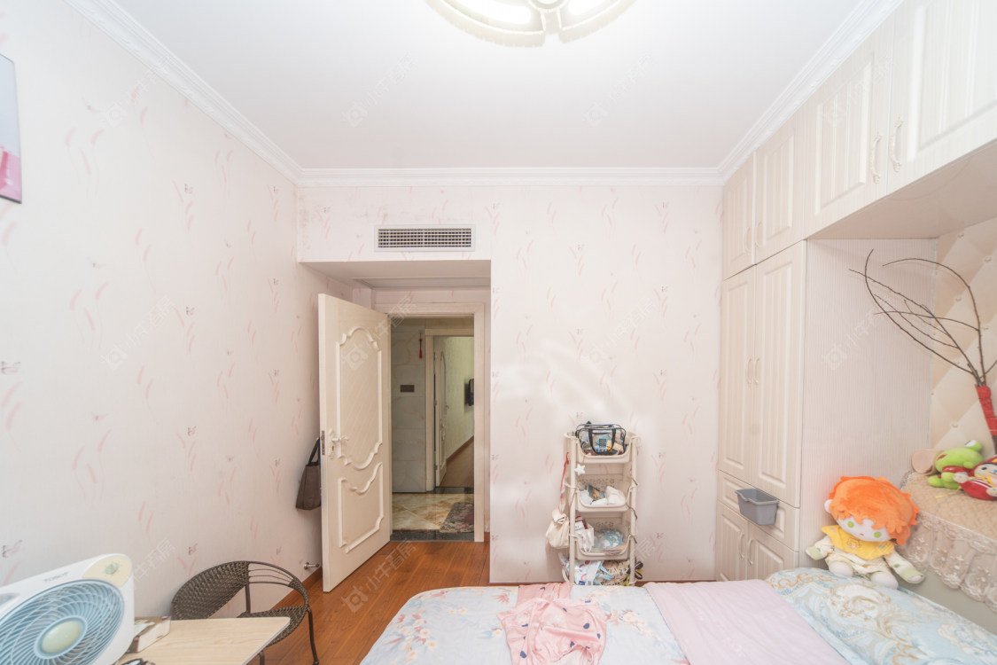 常州世茂香槟湖二期在售二手房源室内图_小牛看房