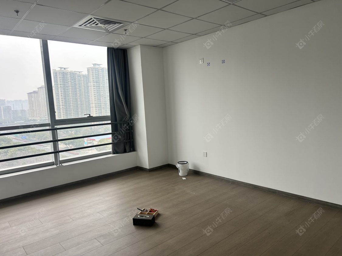 常州世贸大厦在租房源室内图_小牛看房