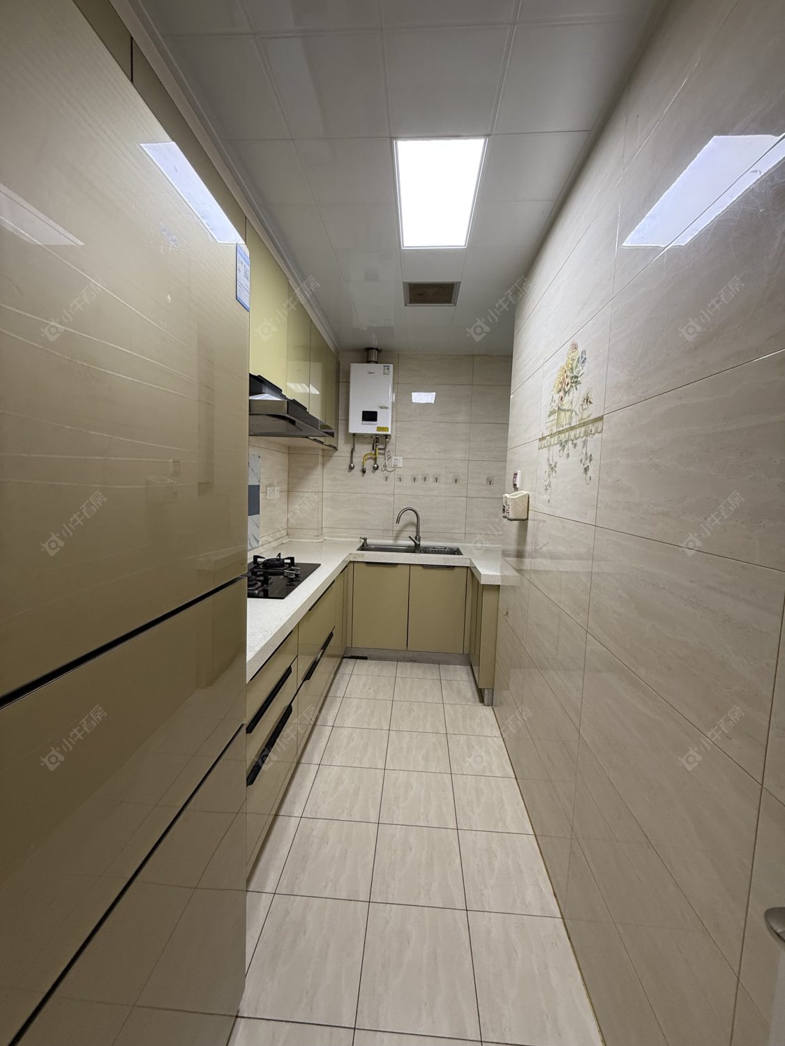 常州世茂香槟湖三期在租房源室内图_小牛看房