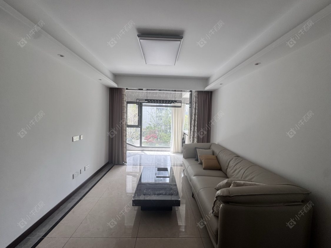 常州蓝光晶曜在租房源室内图_小牛看房