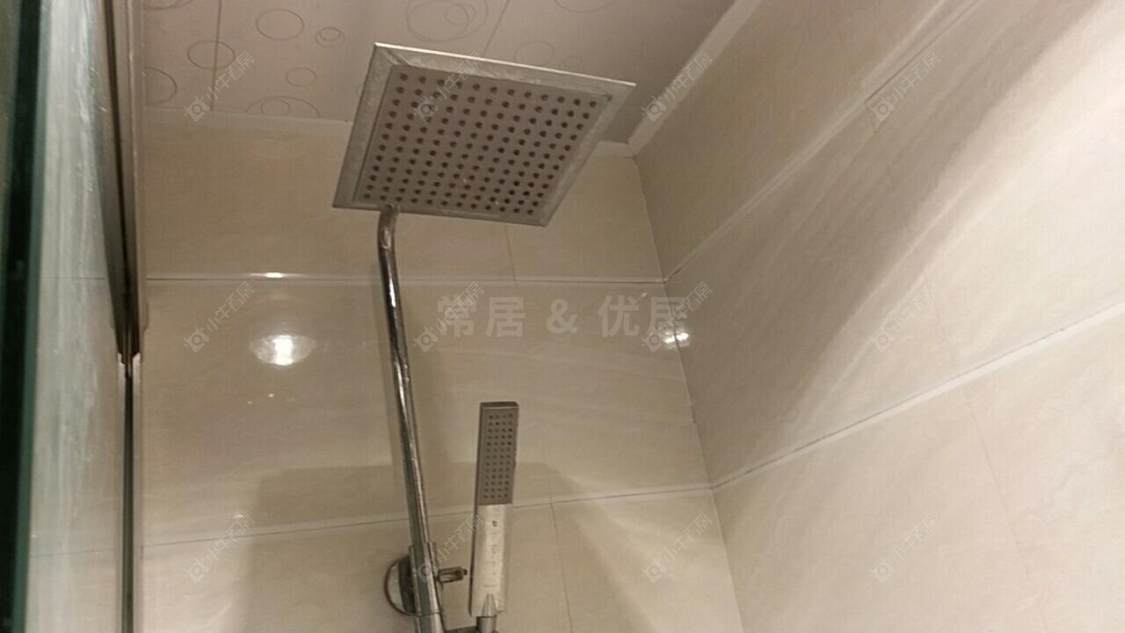 常州亚泰财富中心在售二手房源室内图_小牛看房