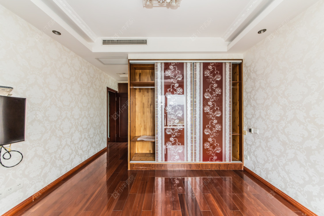 常州世茂香槟湖一期在售二手房源室内图_小牛看房