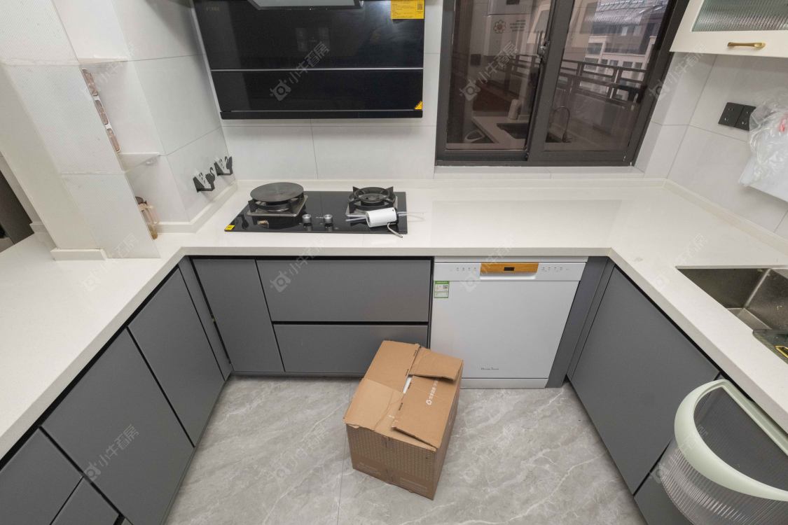 常州雅居乐路劲棠颂在售二手房源室内图_小牛看房