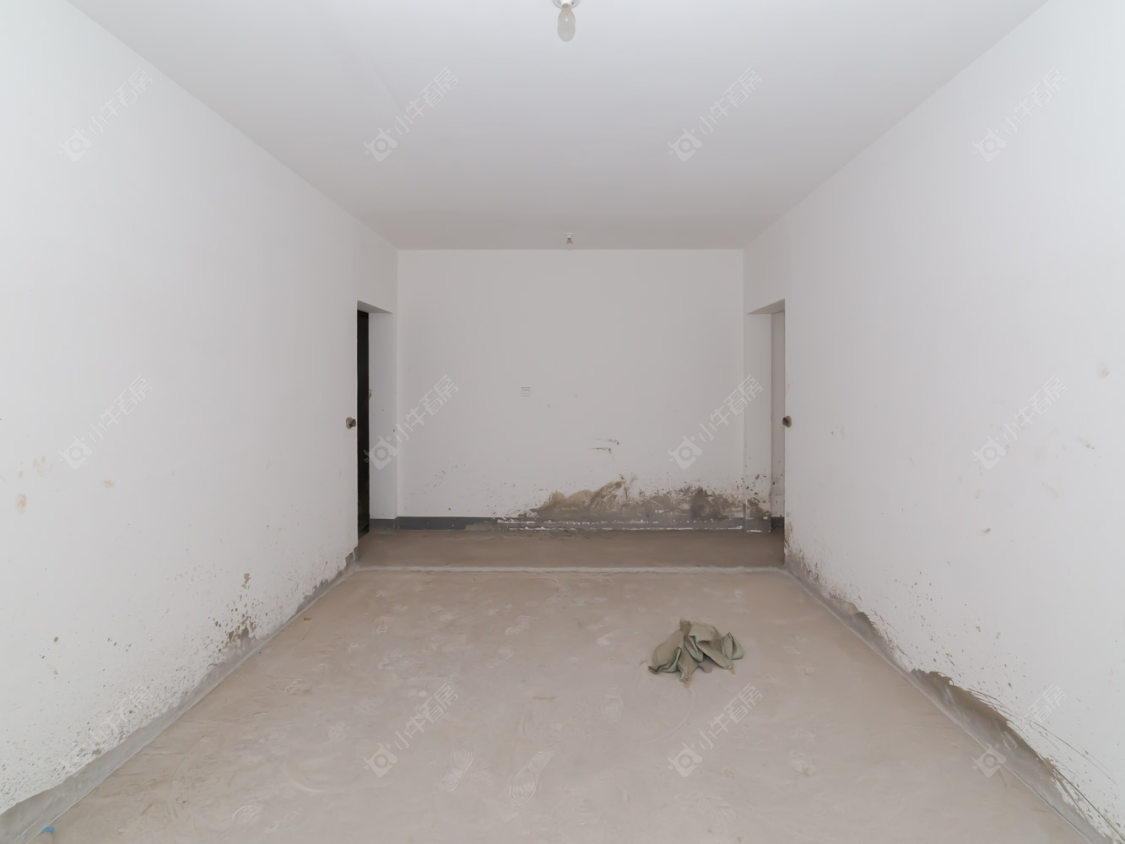 常州世茂香槟湖四期在售二手房源室内图_小牛看房