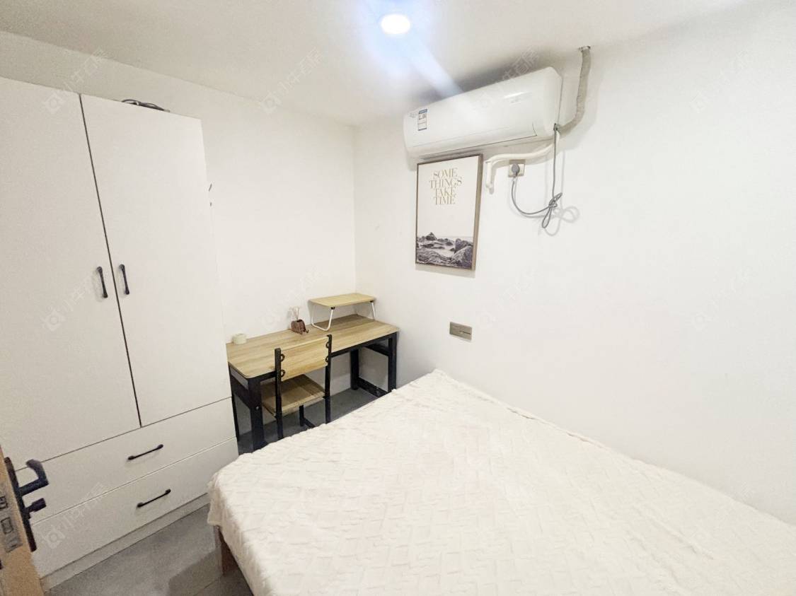 常州亚泰财富中心在租房源室内图_小牛看房