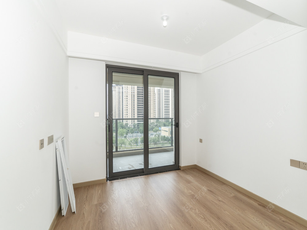 常州绿地香港名墩道在售二手房房源室内图_小牛看房