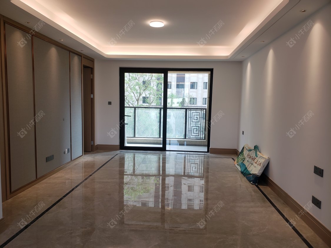 常州龙城金茂府西区4室2厅2卫出租房源图片