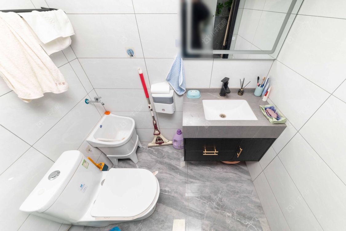 常州亚泰财富中心在售二手房源室内图_小牛看房