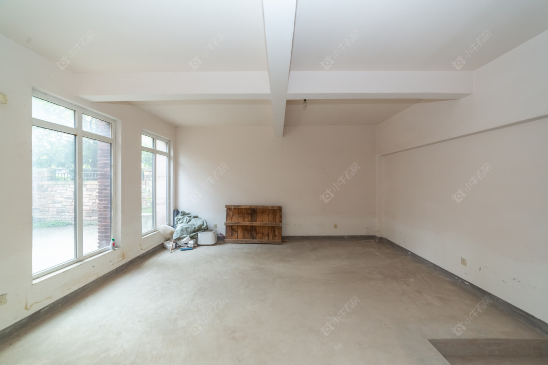 常州绿地世纪城别墅区在售二手房源室内图_小牛看房