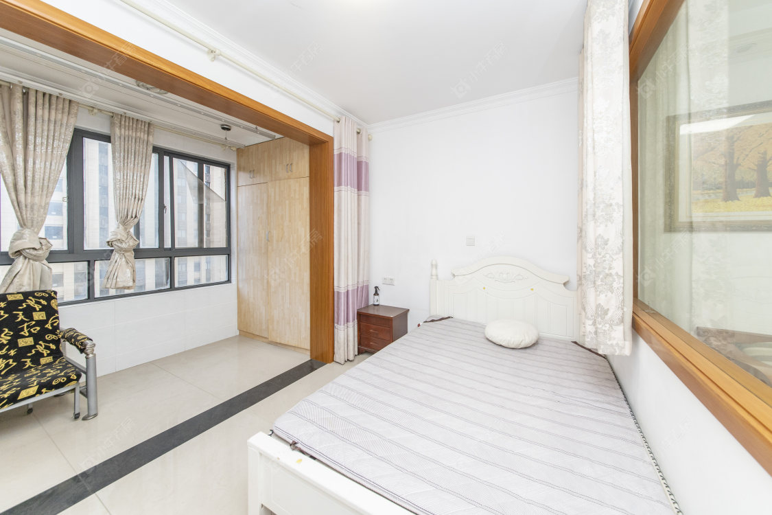 常州绿地峰云汇在售二手房源室内图_小牛看房