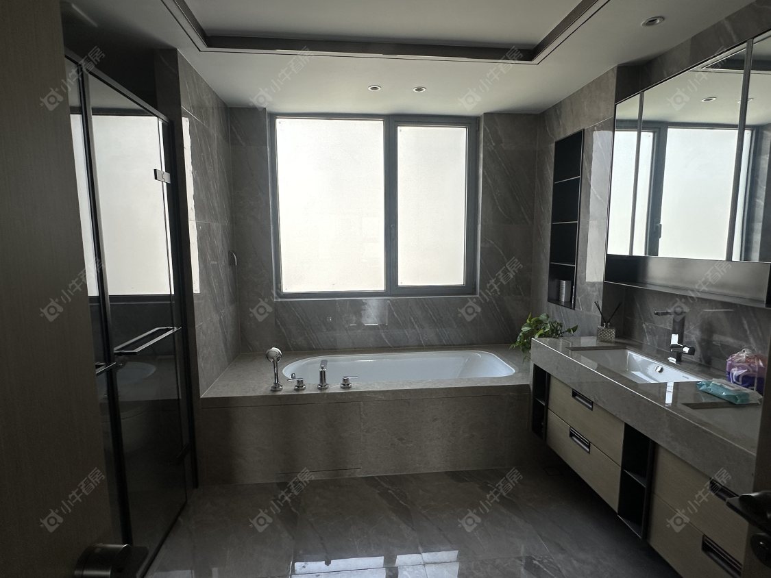 常州嘉宏一江风华4室2厅3卫出租房源图片