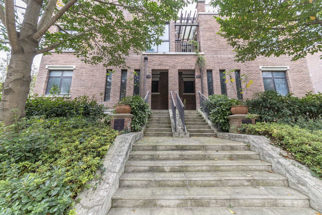 常州九洲红墅岭6室3厅3卫在售二手房房源图片