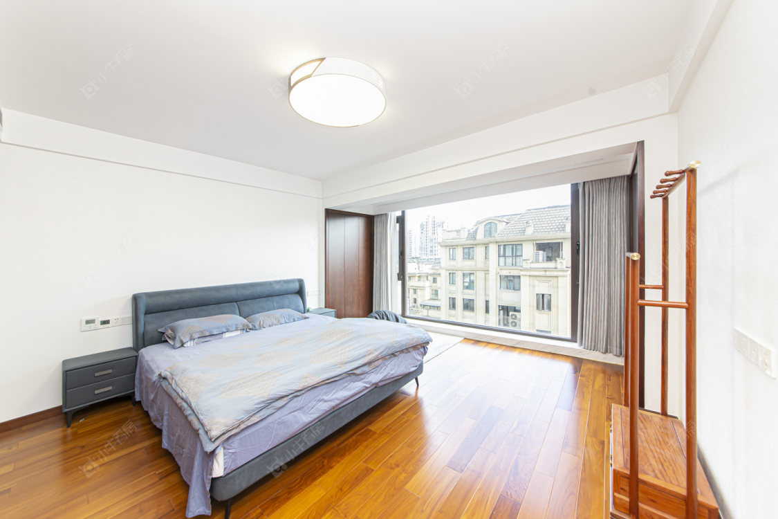 常州绿地香奈别墅区在售二手房源室内图_小牛看房