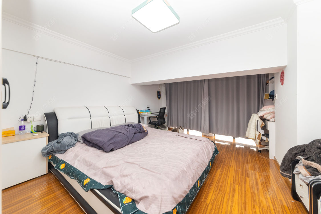 常州亚泰财富中心在售二手房源室内图_小牛看房