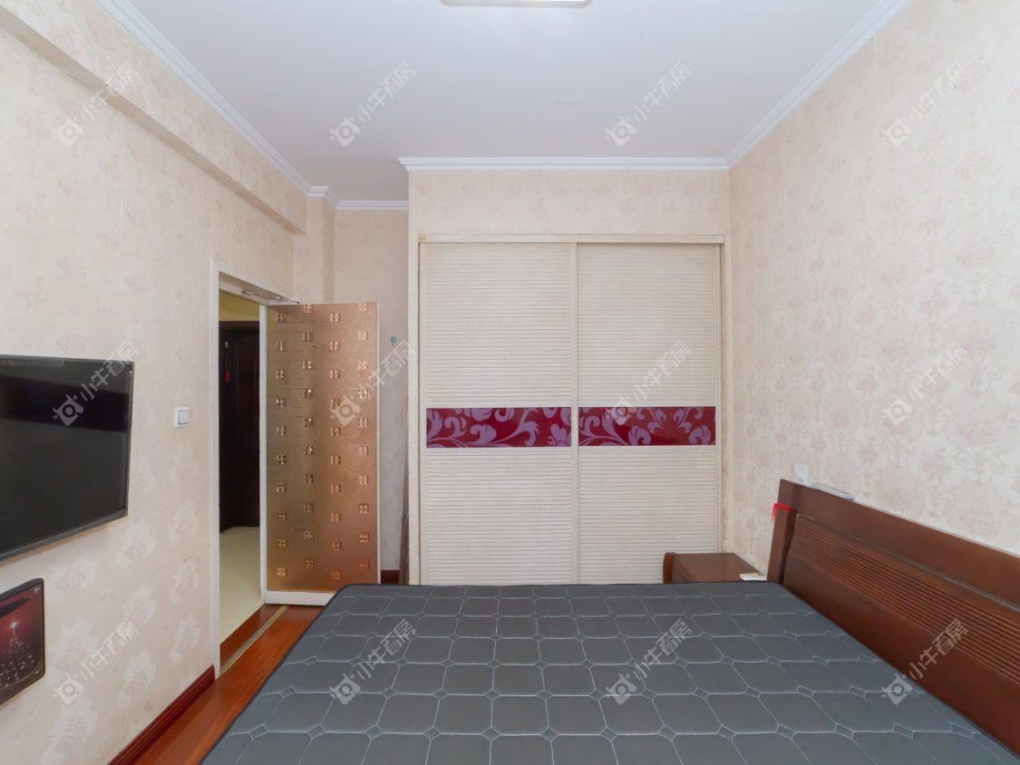 常州世茂香槟湖二期在租房源室内图_小牛看房