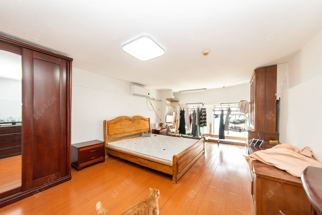 常州亚泰财富中心在售二手房源室内图_小牛看房