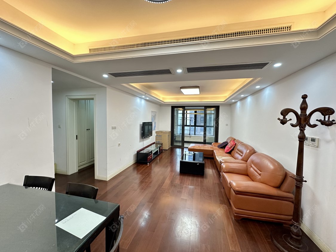 常州绿地峰云汇在租房源室内图_小牛看房