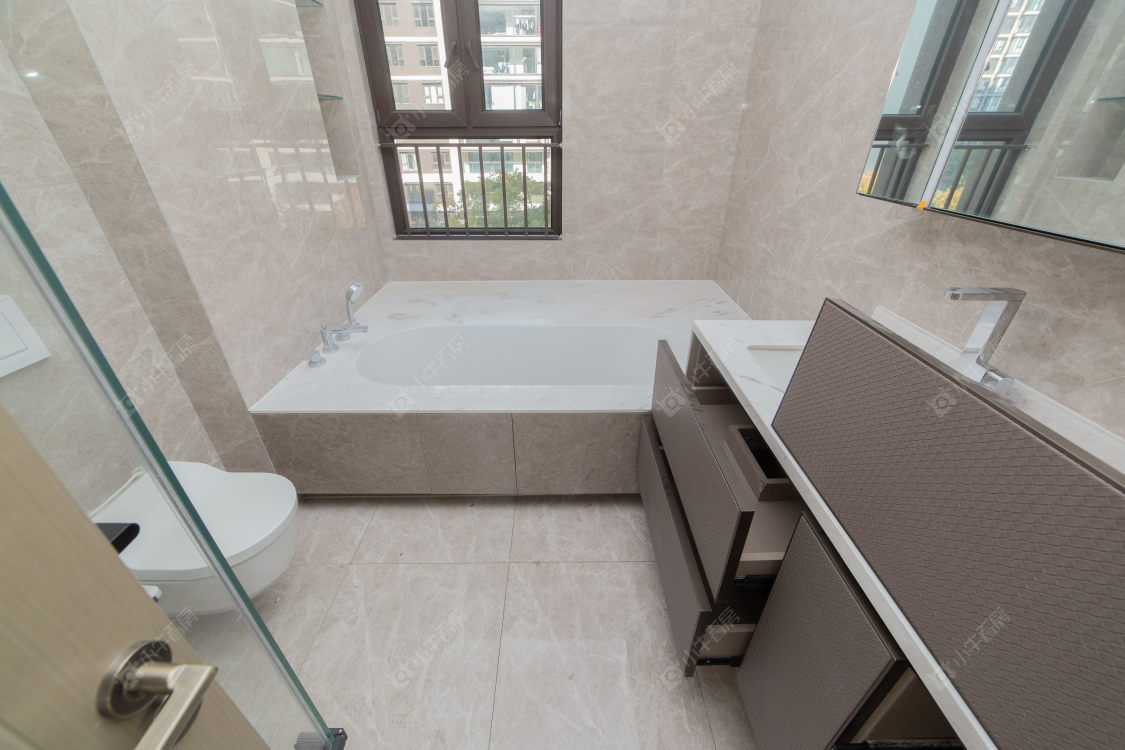 常州中建招商龙宸壹号在售二手房源室内图_小牛看房