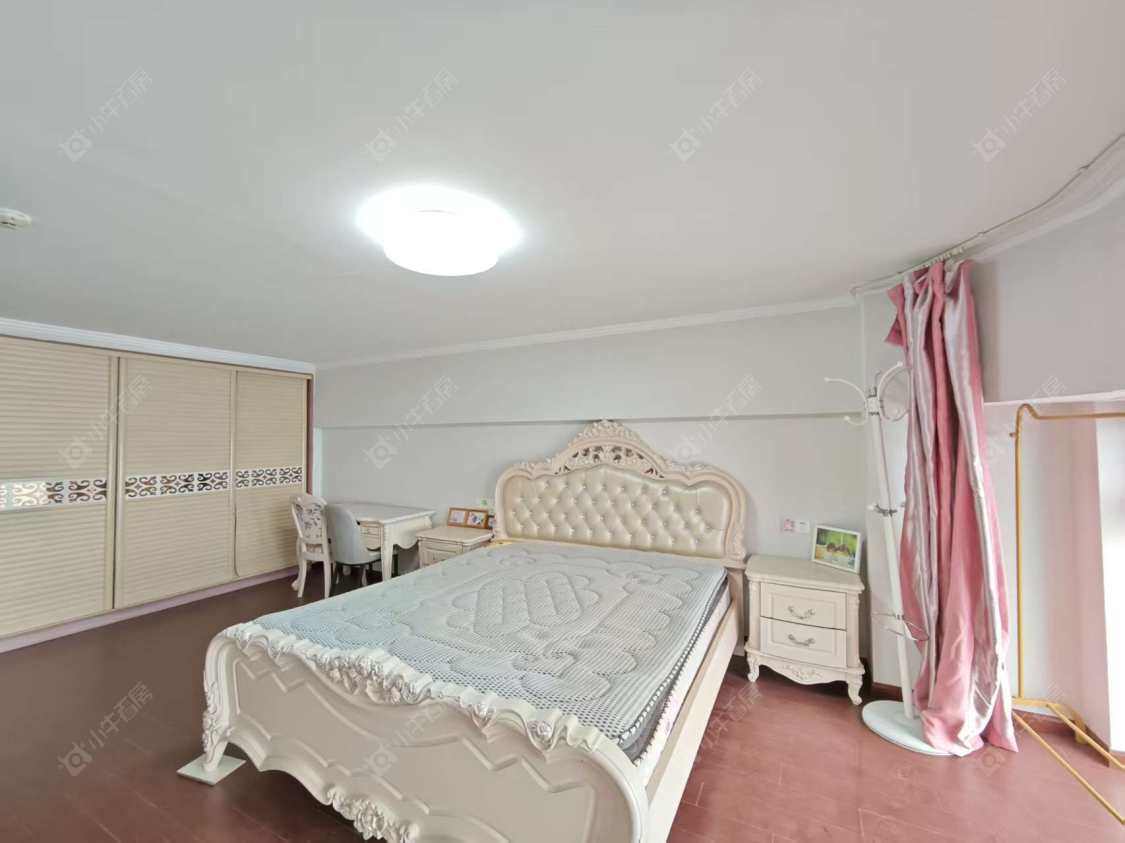 常州亚泰财富中心在租房源室内图_小牛看房