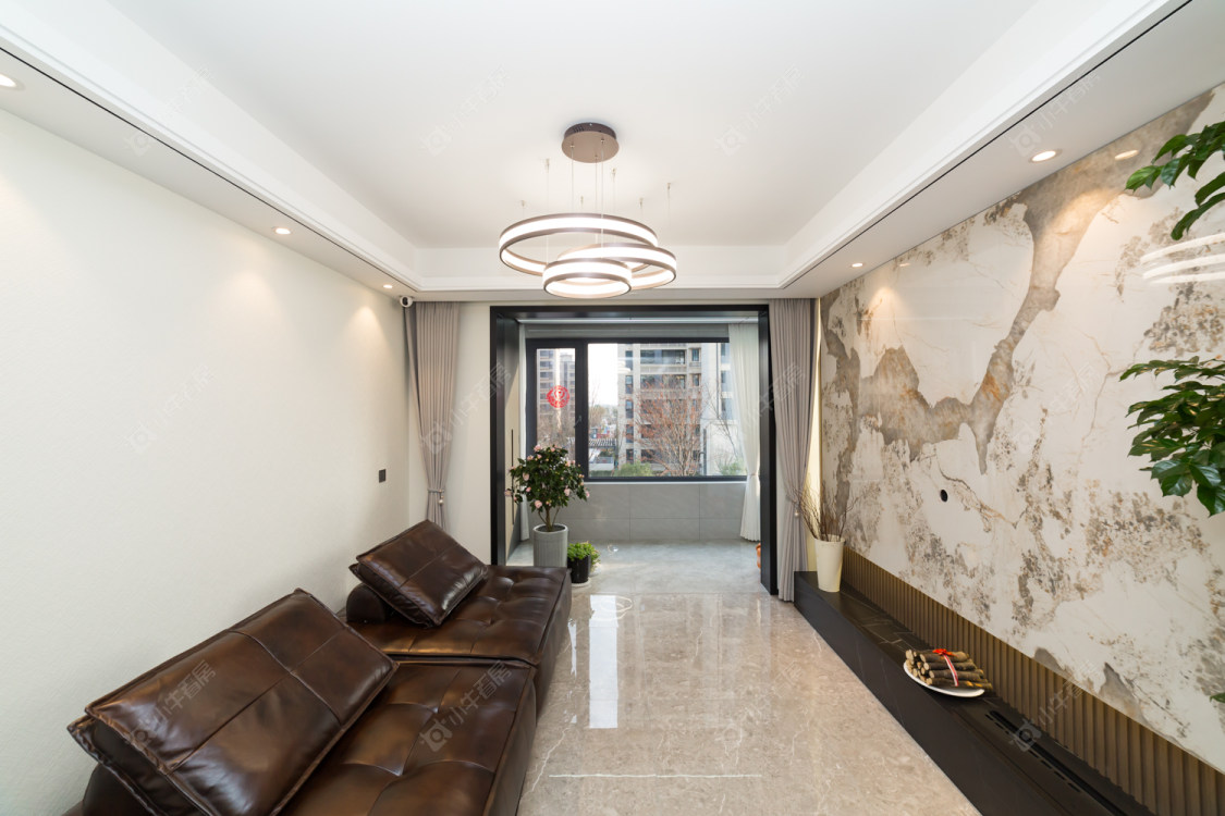 常州美的世茂云筑在售二手房源室内图_小牛看房