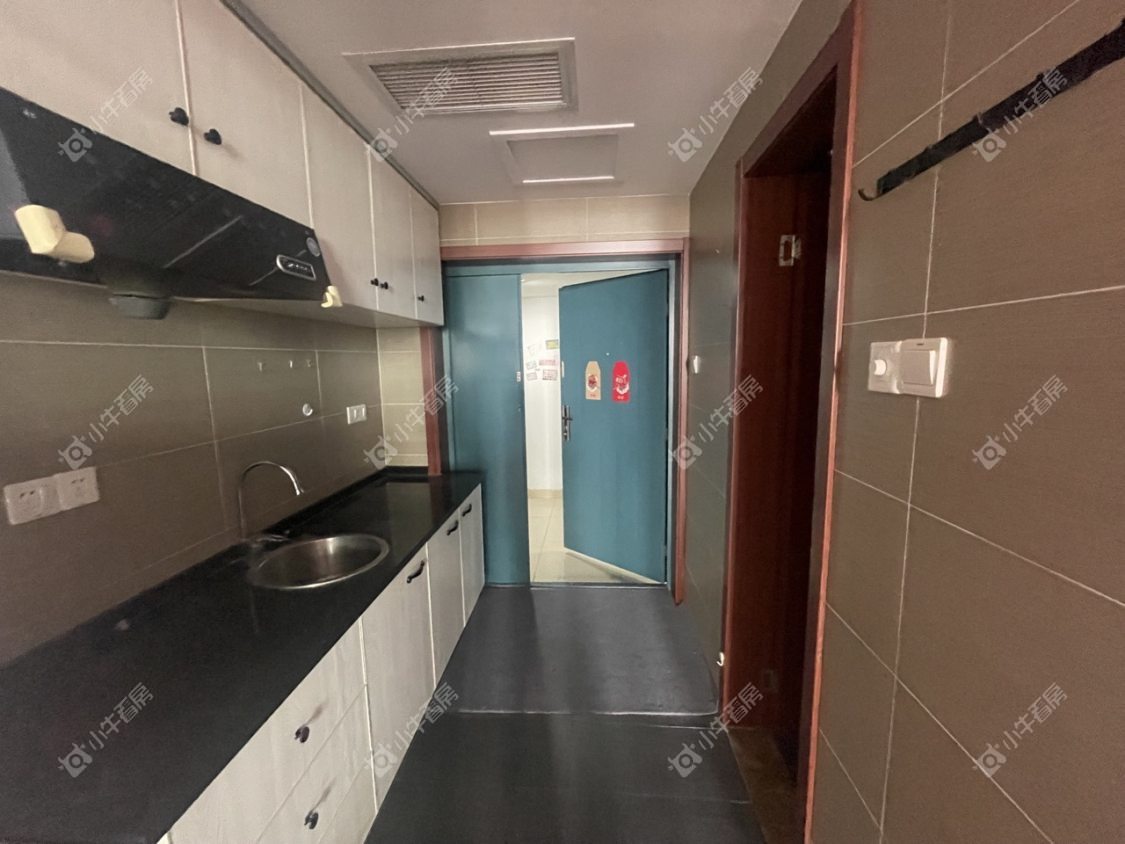 常州亚泰财富中心在租房源室内图_小牛看房