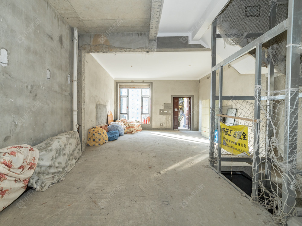 常州中海锦珑湾别墅区在售二手房源室内图_小牛看房