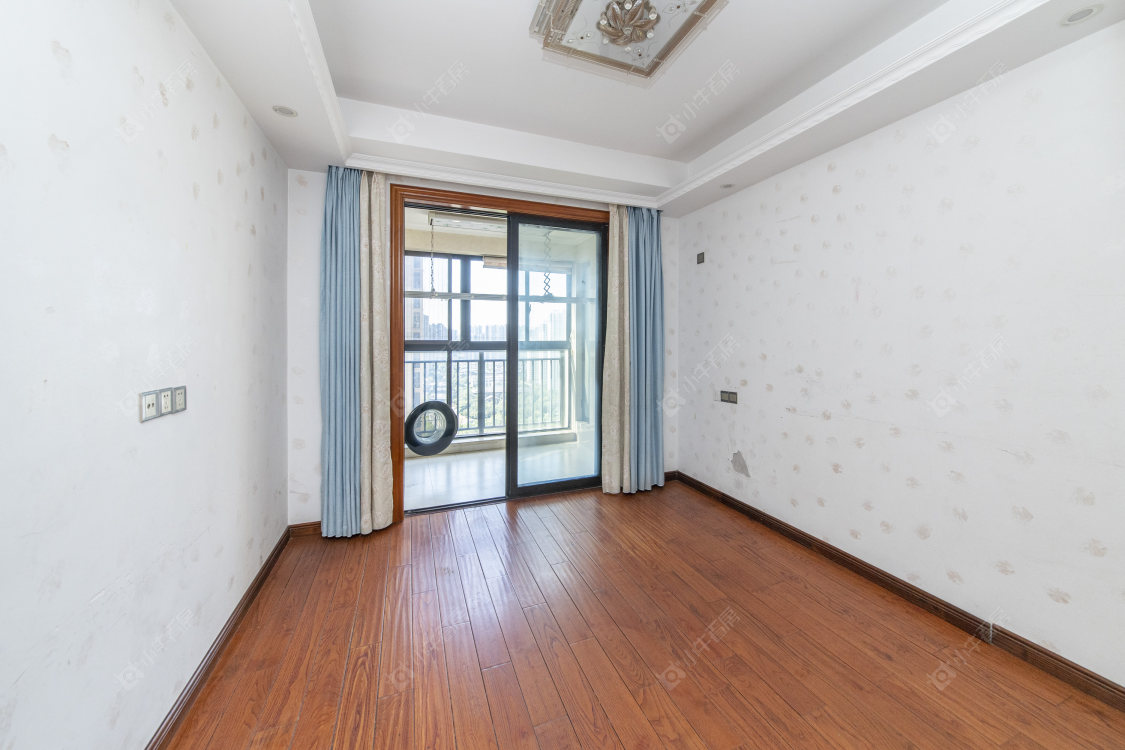 常州吾悦广场北区在售二手房源室内图_小牛看房