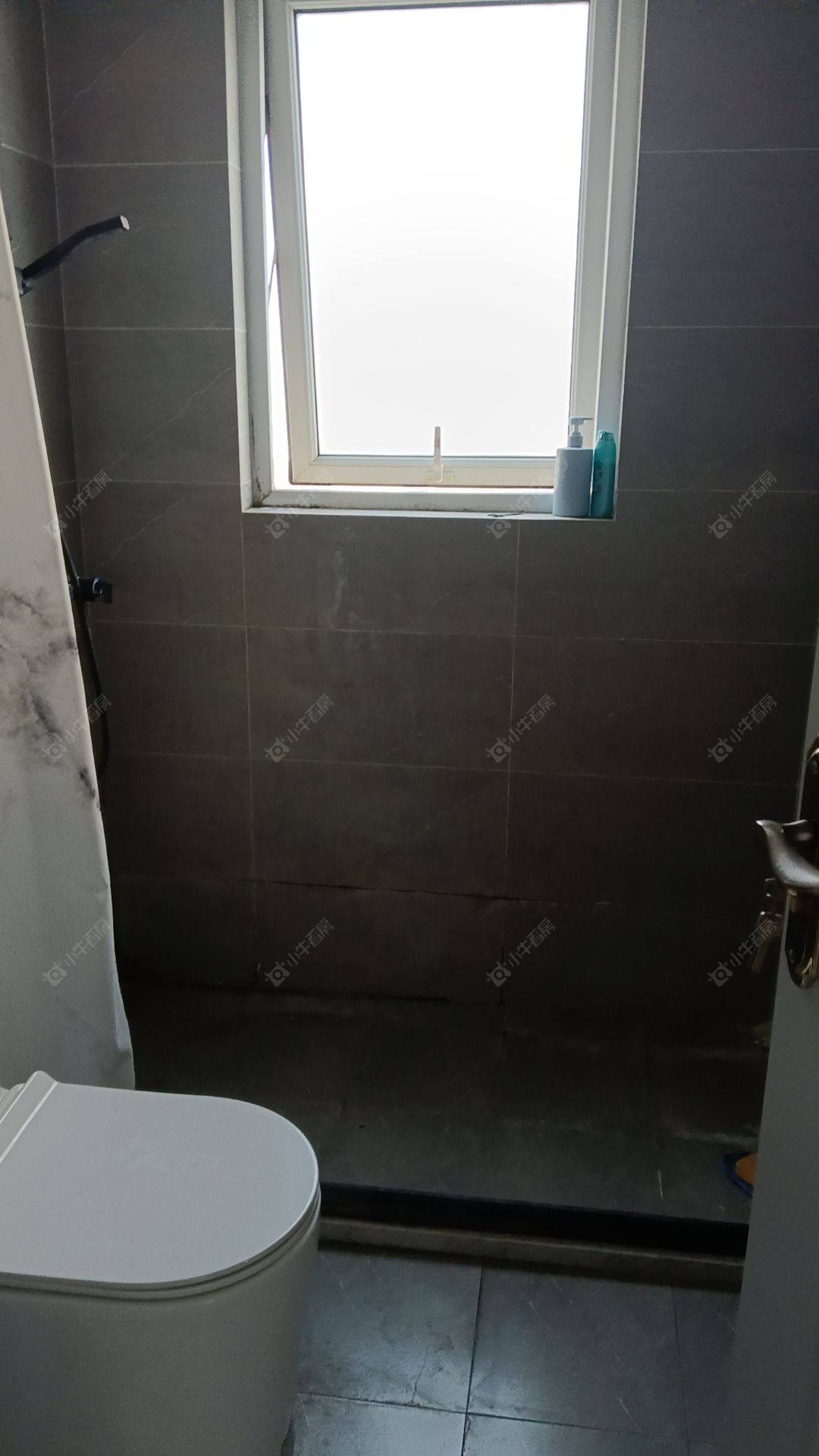 常州凤凰湖西苑在租房源室内图_小牛看房