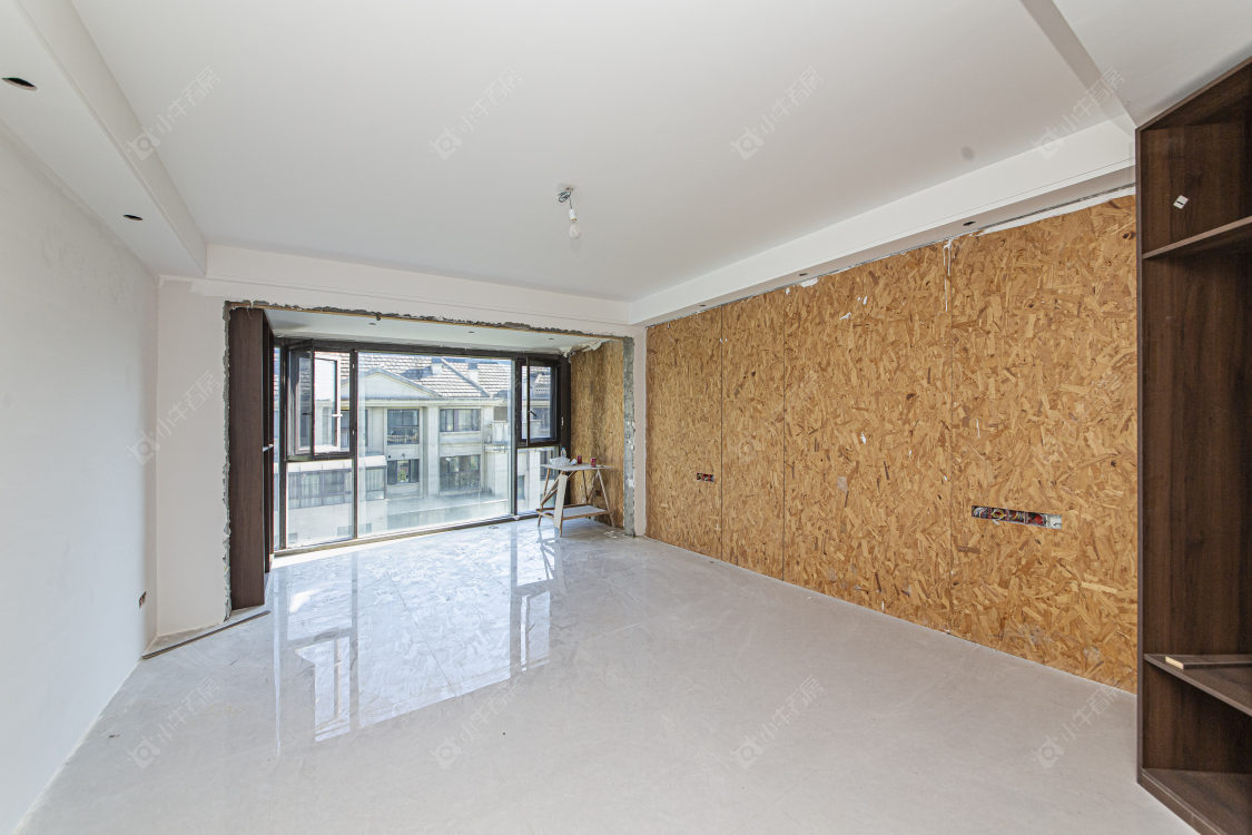 常州绿地香奈别墅区在售二手房源室内图_小牛看房