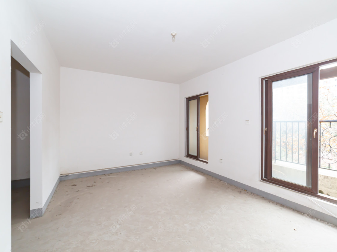 常州龙湖原山别墅区在售二手房源室内图_小牛看房